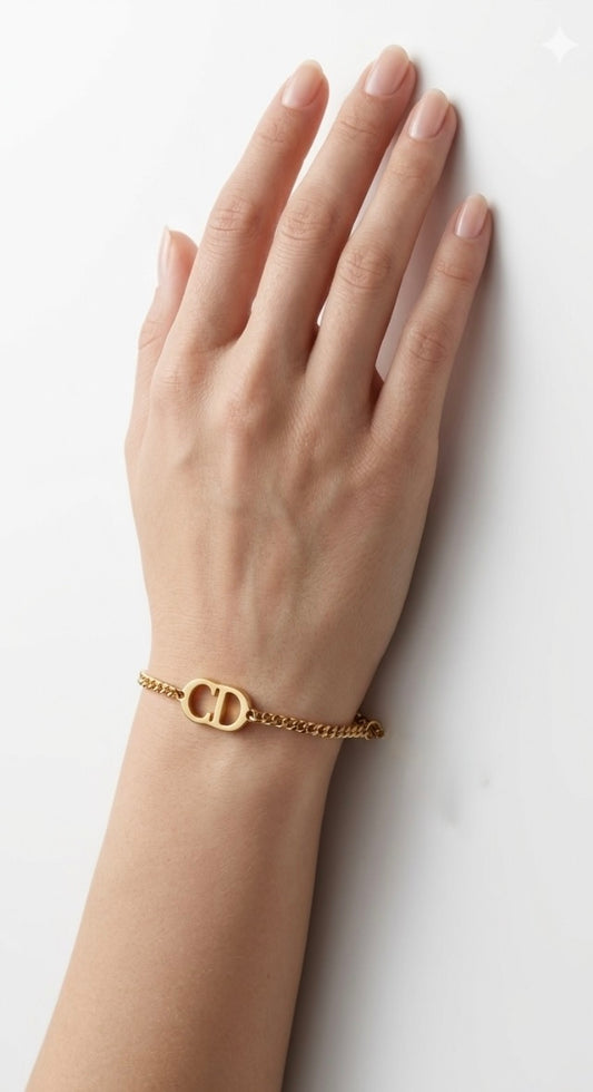 CD Station Bracelet Minimalist Curb Chain
