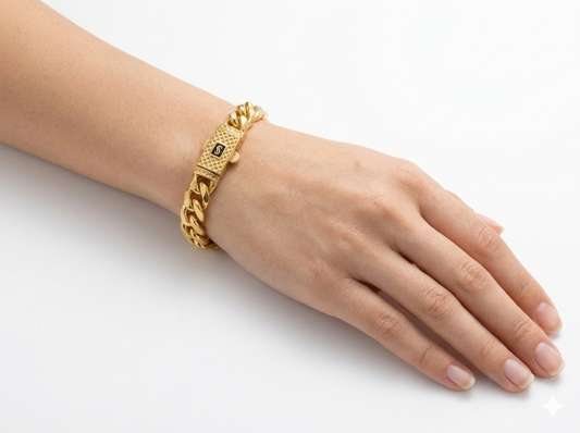 Aura Sovereign Cuban Bracelet – Heavy Plated Chain with Textured Emblem Clasp
