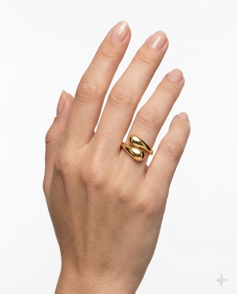 Aura Teardrop Bypass Ring