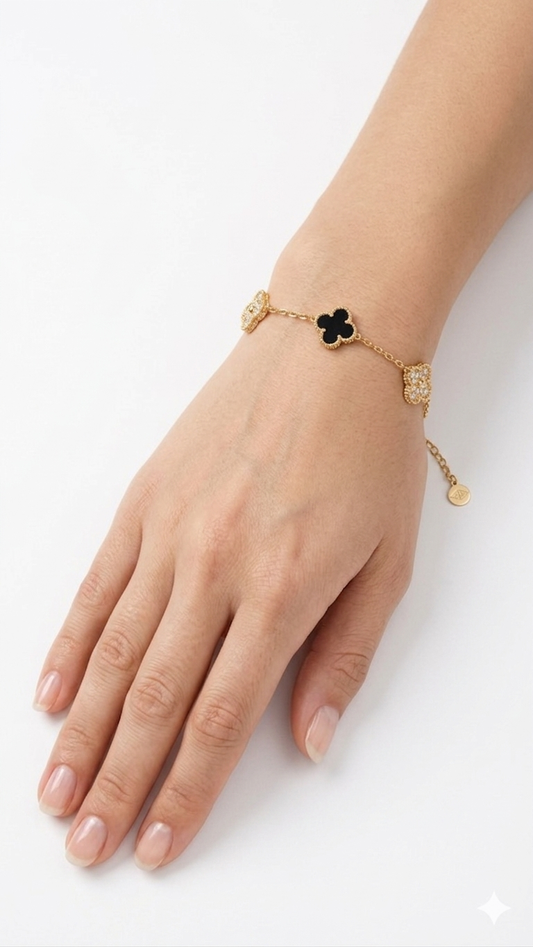 Clover Motif Bracelet – Black Onyx & Gold Pavé